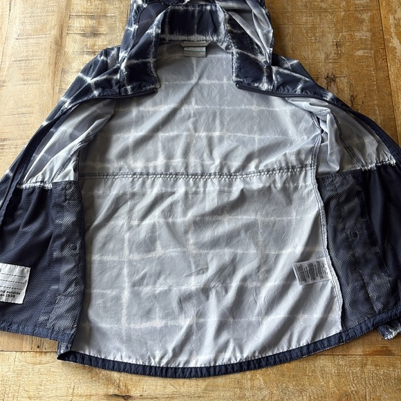 NWOT Columbia girls pack able jacket size S(7/8) - Picture 5 of 9